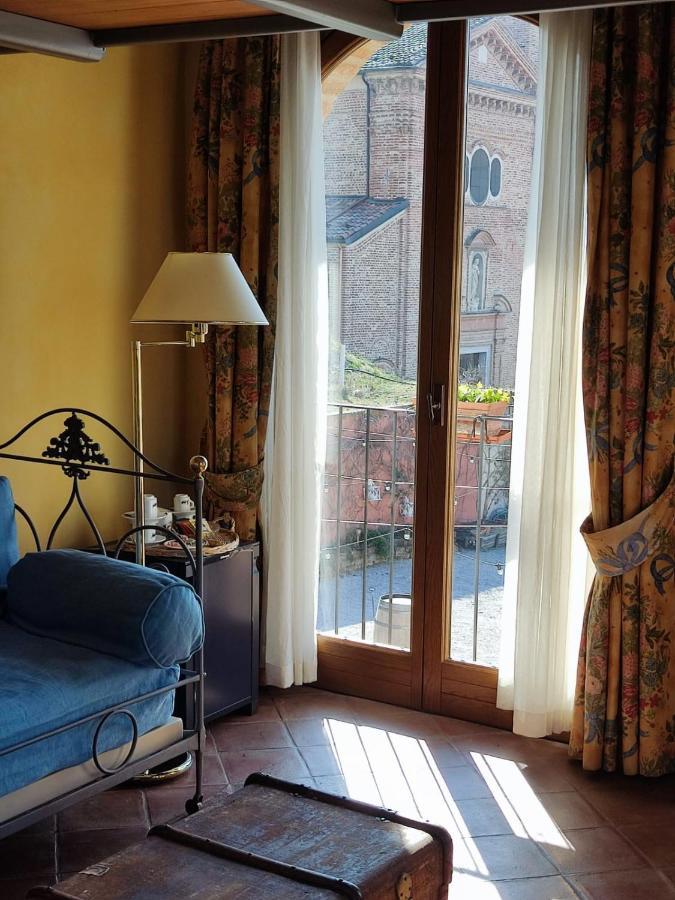 Foresteria Ristorante Conti Roero Bed & Breakfast
