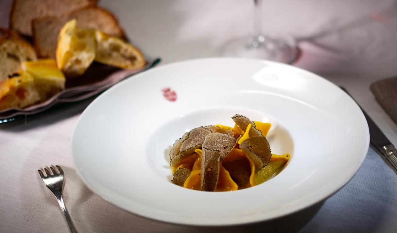 Foresteria Ristorante Conti Roero Bed & Breakfast