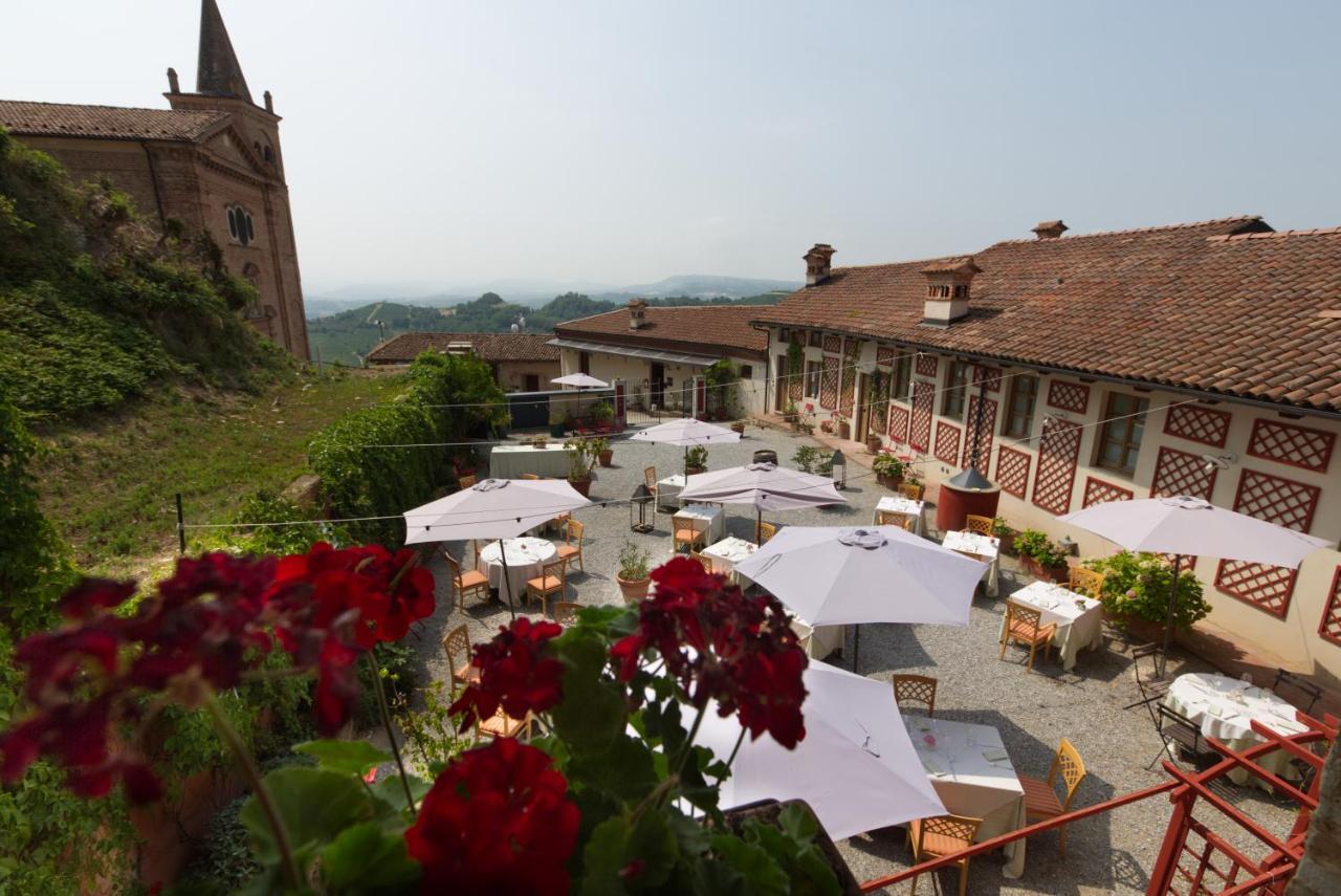 Bed & Breakfast Foresteria Ristorante Conti Roero Monticello d'Alba